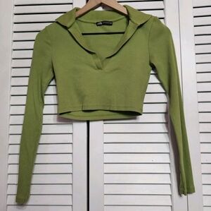 Zara • Long Sleeved Crop Top